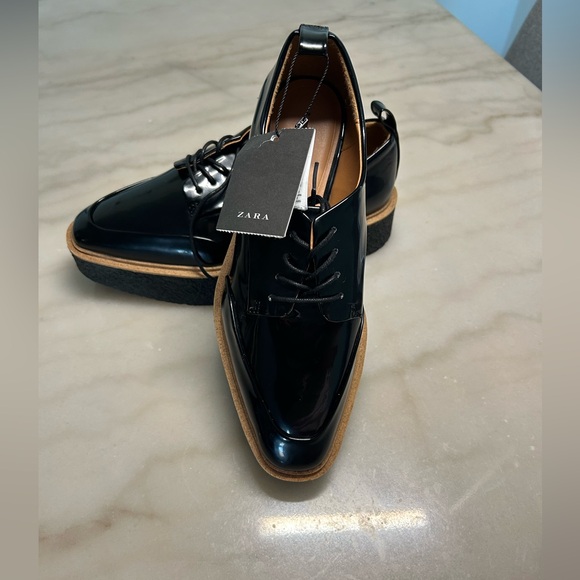 Zara Shoes - Zara Trafaluc Creeper Platform Oxford Shoe Women size 6 1/2 Black Patent Lace Up